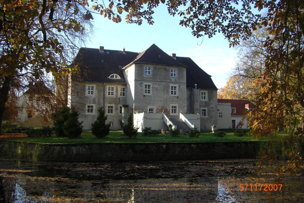 Hotel Wasserschloss Mellenthin Екстер'єр фото